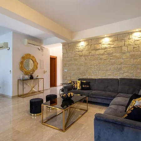 Golf In Aphrodite Hills Hg07 Куклия